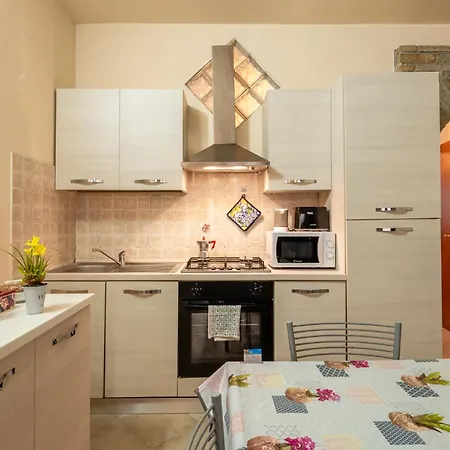 Casa Angeli - By The River Lucca